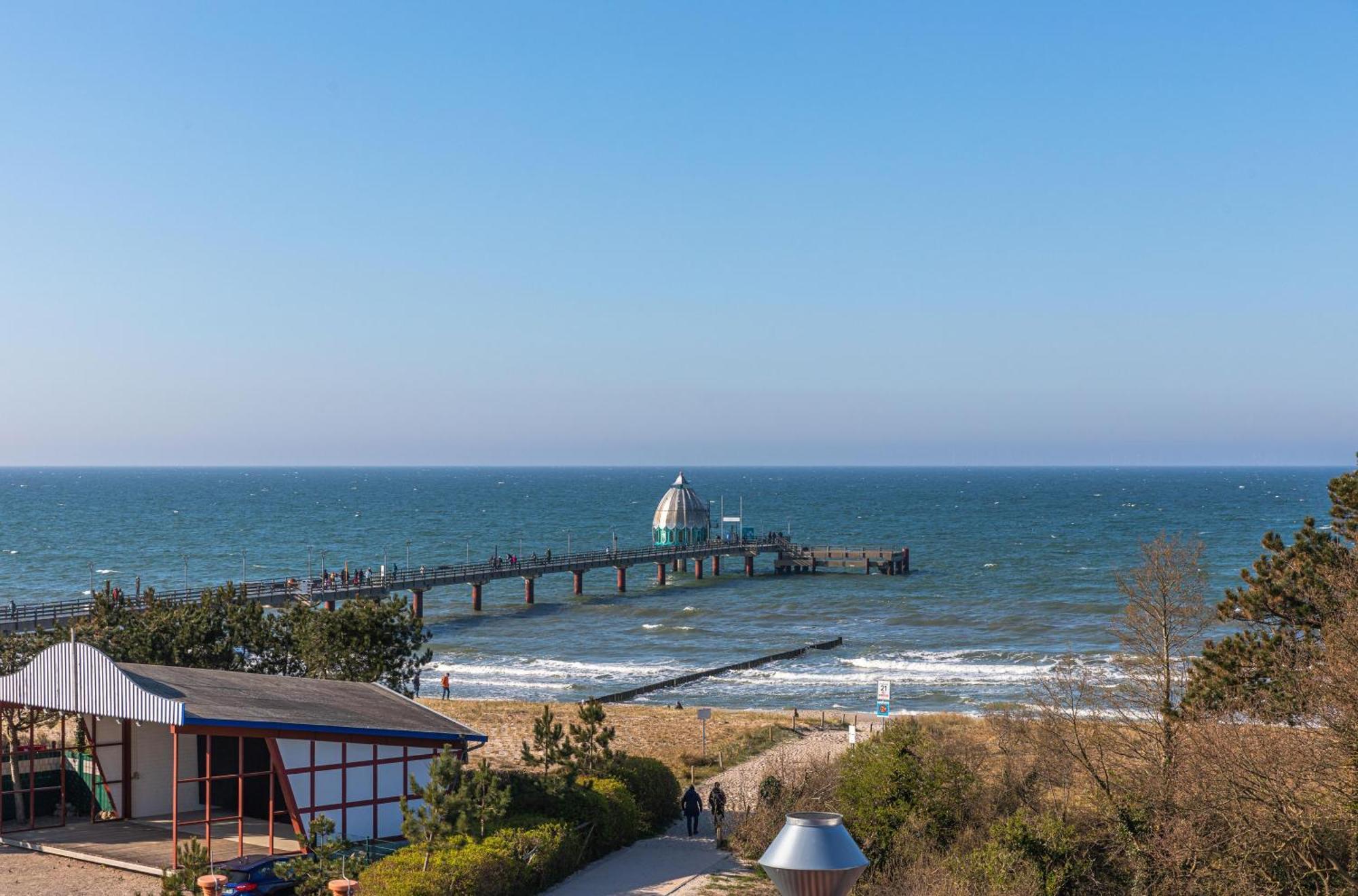 Herzmuschel An Der Seebruecke Zingst Exteriör bild